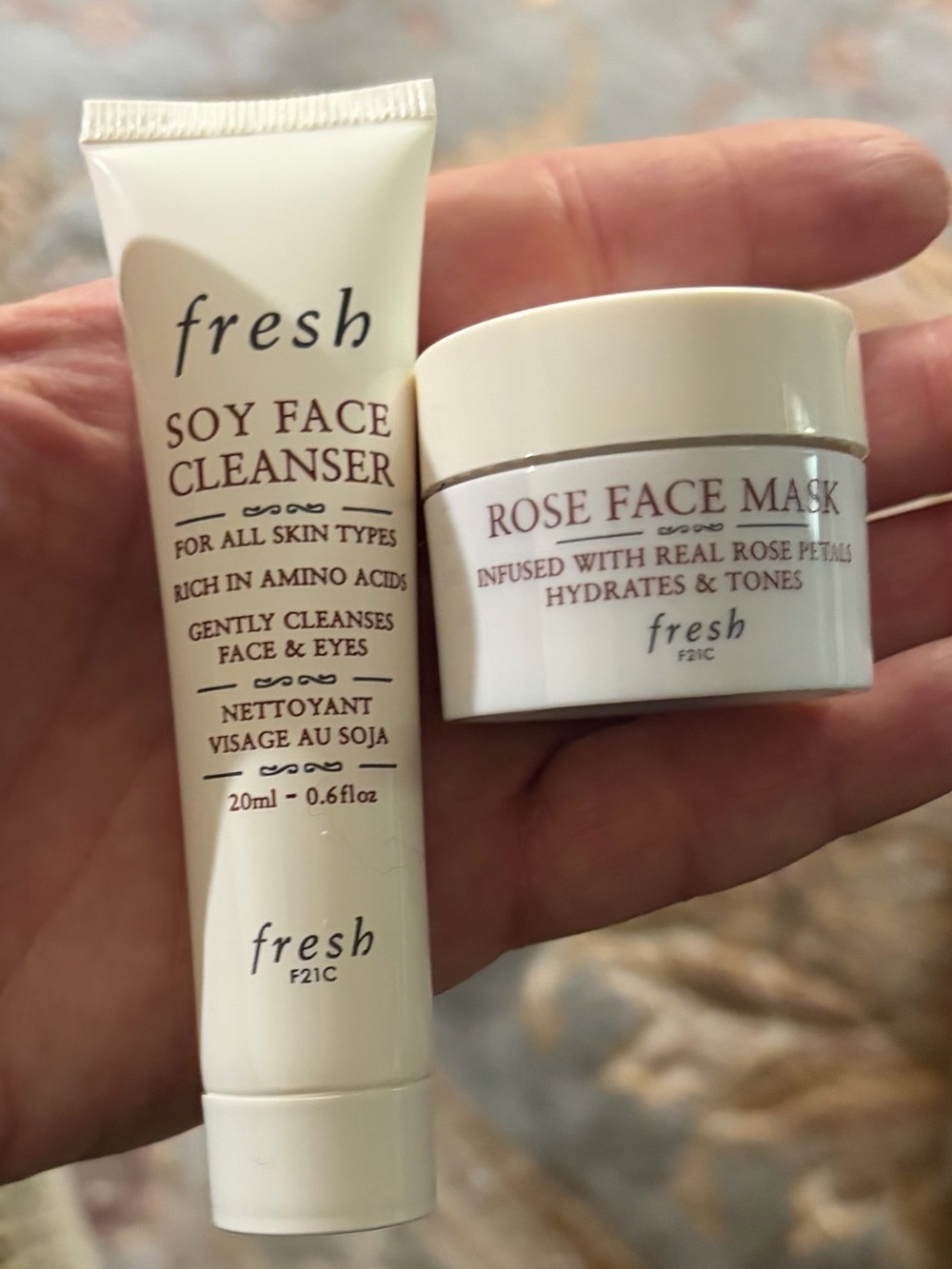 fresh Soy Face Cleanser & Rose Face Mask - Cream